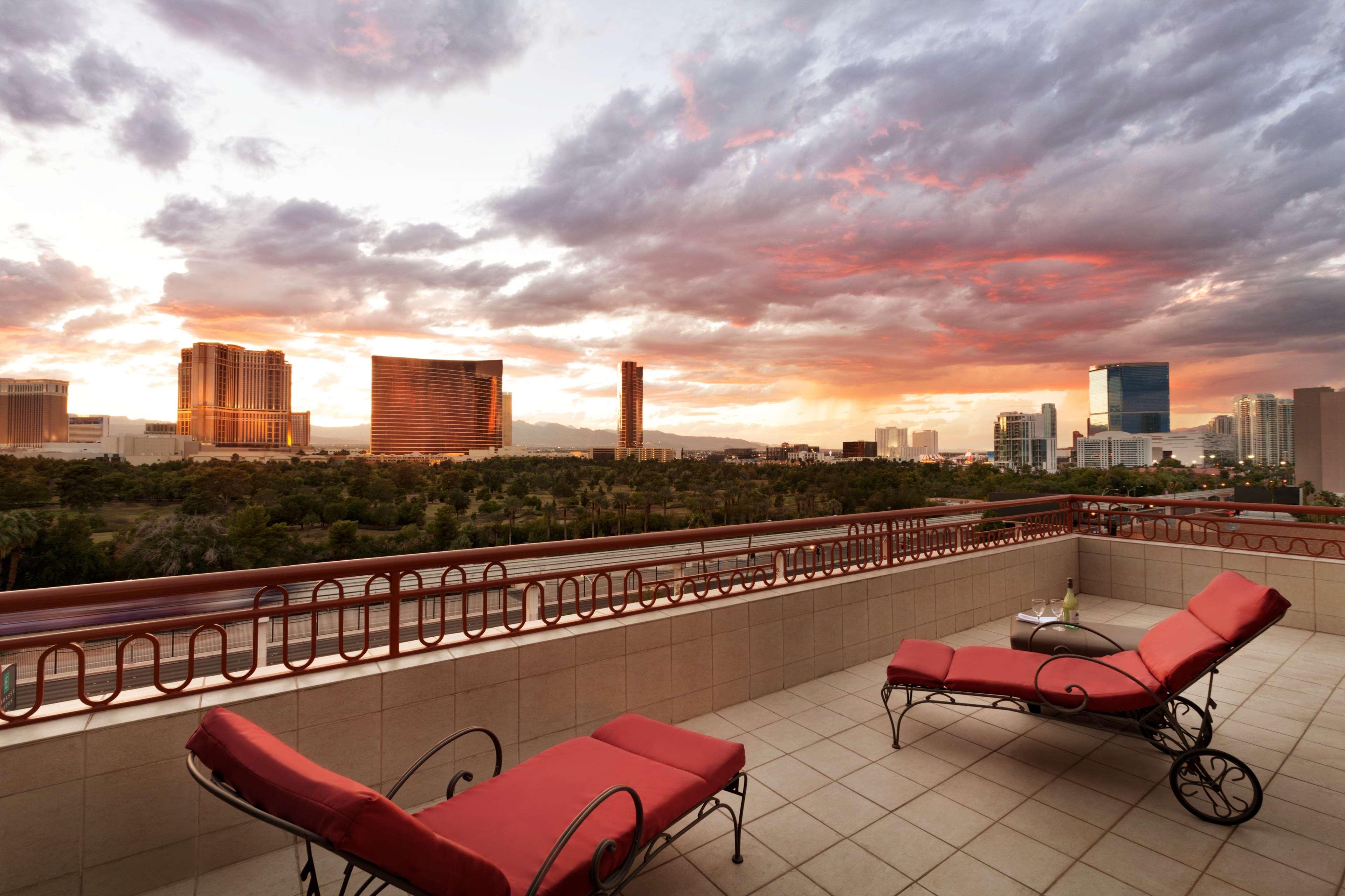 Embassy Suites By Hilton Convention Center Las Vegas Bagian luar foto