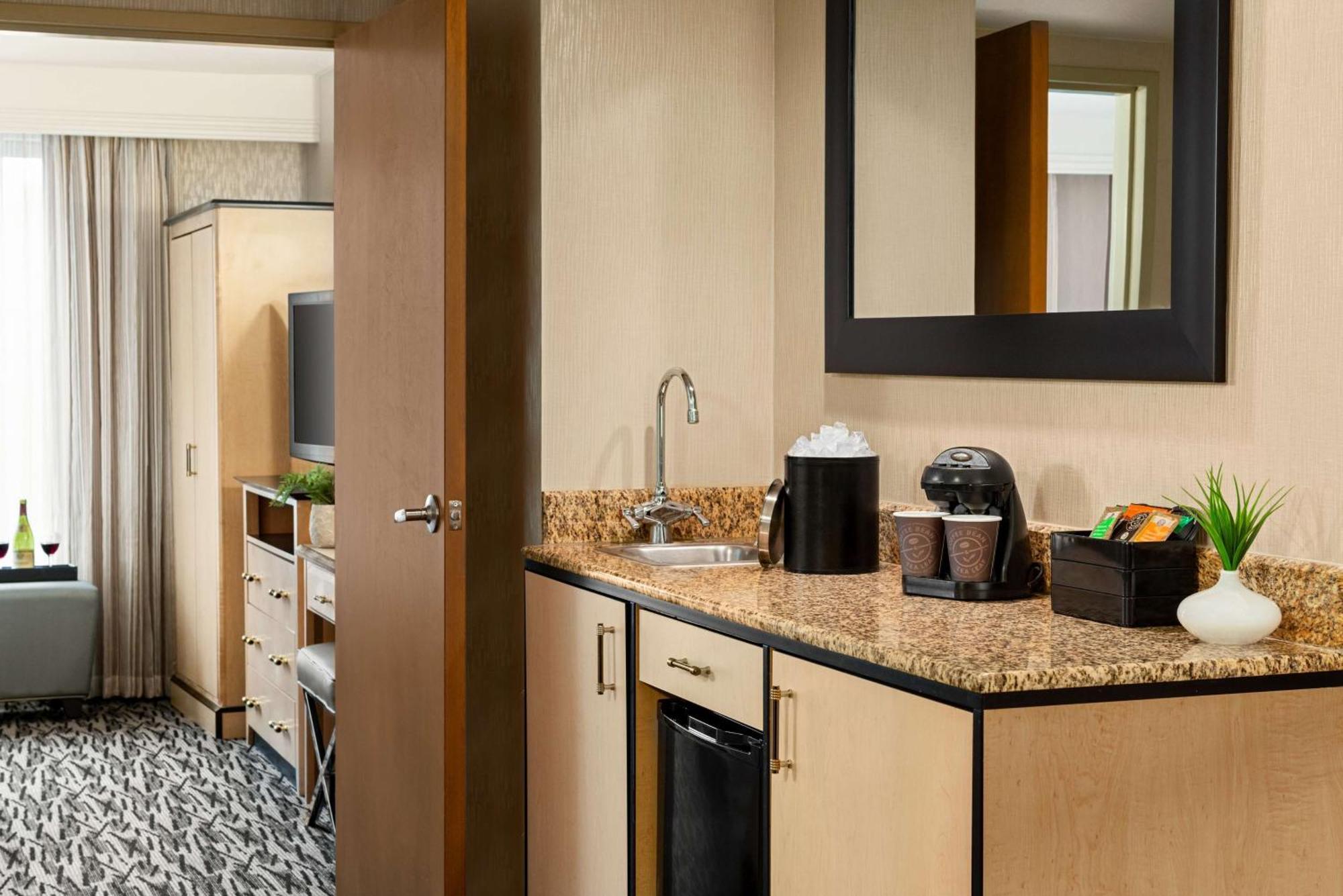 Embassy Suites By Hilton Convention Center Las Vegas Bagian luar foto