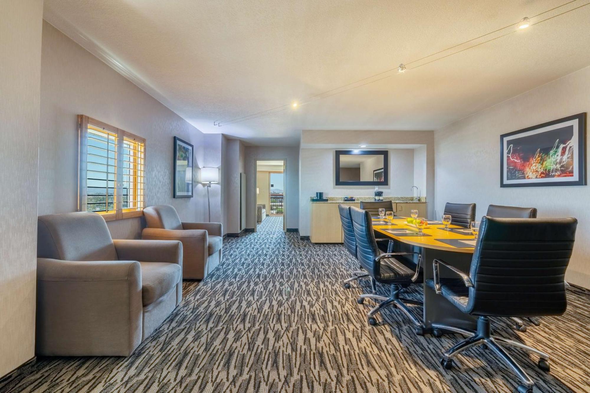 Embassy Suites By Hilton Convention Center Las Vegas Bagian luar foto